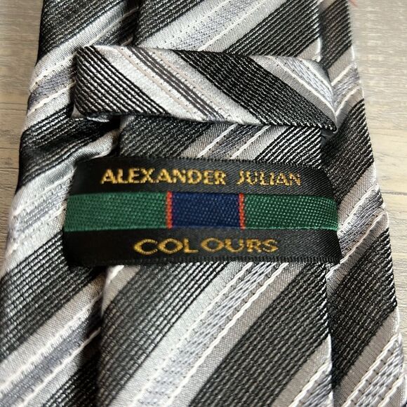 Alexander Julian colors gray striped tie and pocket square set NWOT - Picture 4 of 6